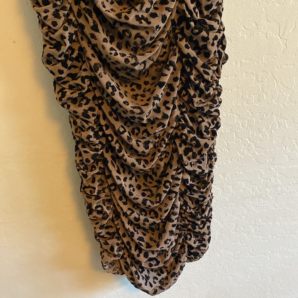 MAJORELLE Tabitha Midi Dress in Tan Leopard S - Picture 12 of 17